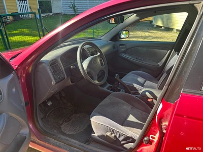 Toyota Avensis 1999, photo 4/6