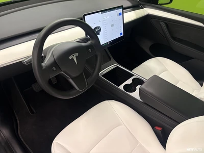 Tesla Model Y Long Range 2021, kuva 6/38