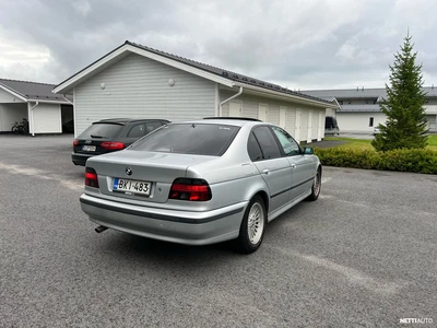 BMW 523 1996, photo 2/7