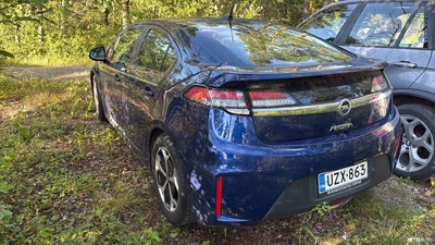 Opel Ampera 2012, kuva 3/3