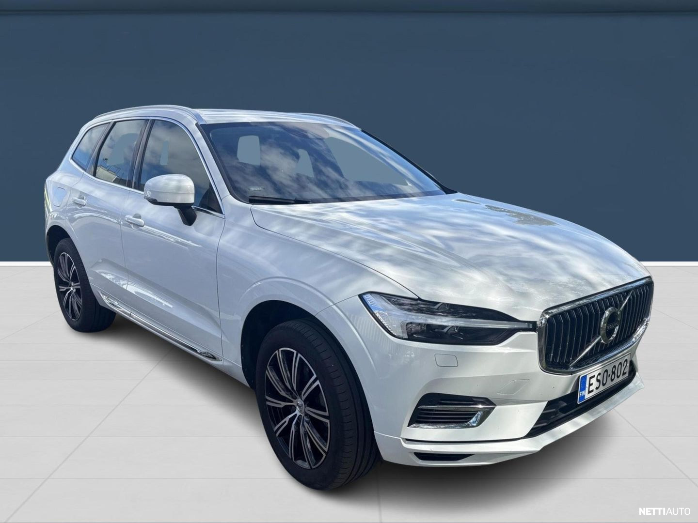 Volvo XC60 2021, photo 2/5