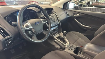 Ford Focus 2014, photo 2/3