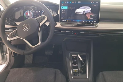 Volkswagen Golf 2026, photo 5/12