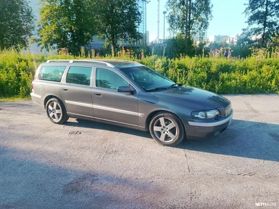 Volvo V70 Turbo 2004, kuva 2/13