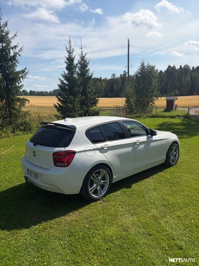 BMW 114 F20 TwinPower Turbo Business 2013, photo 5/13
