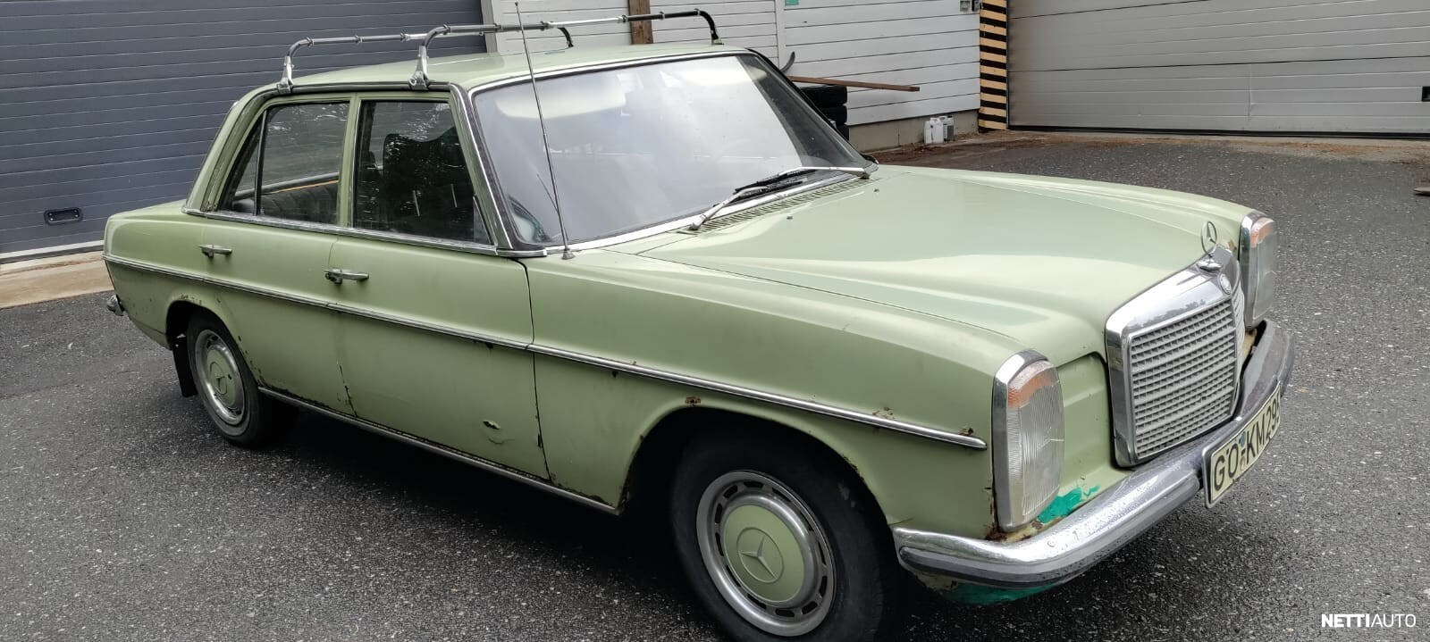 Mercedes-Benz 240