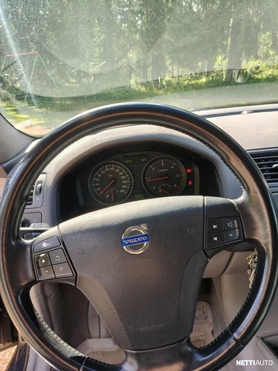 Volvo V50 2010, photo 2/3
