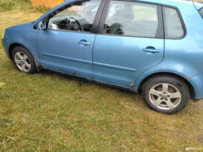 Volkswagen Polo 2005, kuva 2/3
