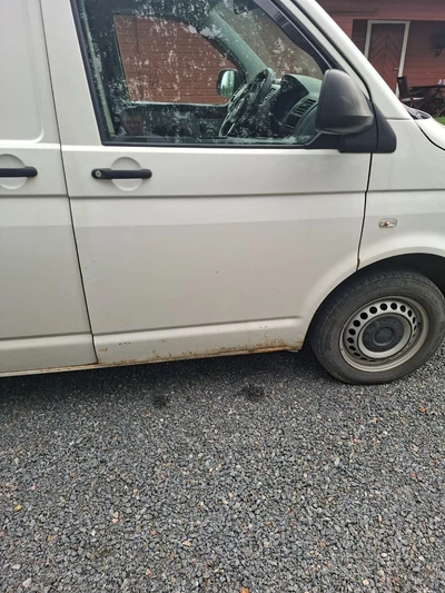 Volkswagen Transporter Ohjaus oikealla 2012, photo 2/7