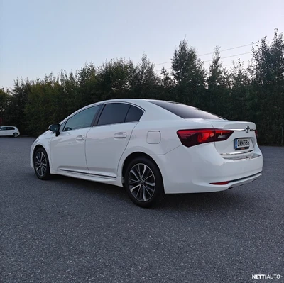 Toyota Avensis 2017, photo 3/10