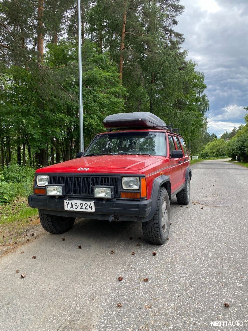 Jeep Cherokee