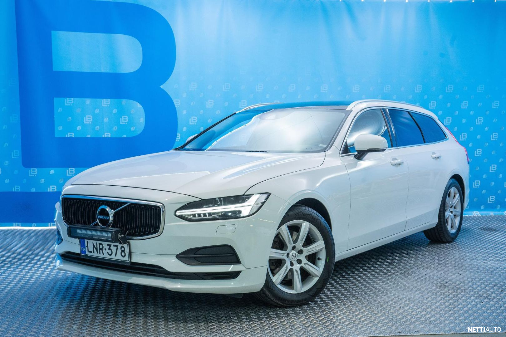 Volvo V90