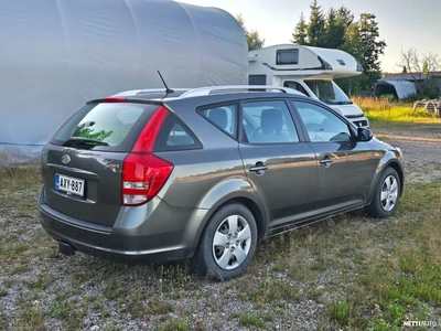 Kia Ceed 1,6 CRDi EX SW A/T 2010, kuva 2/12