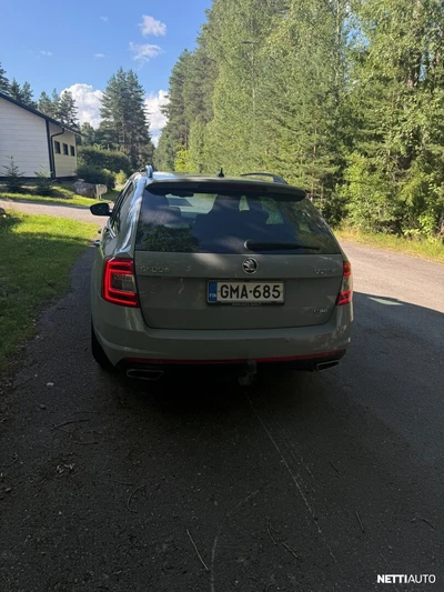 Skoda Octavia Combi 2,0 TDI 184 RS 2016, photo 4/7
