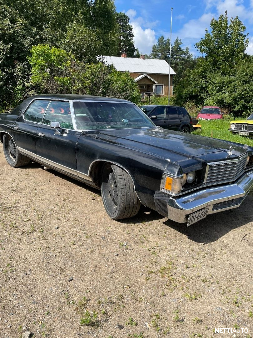 Dodge Monaco