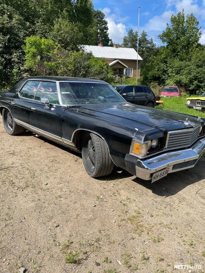 Dodge Monaco 1975, kuva 1/10