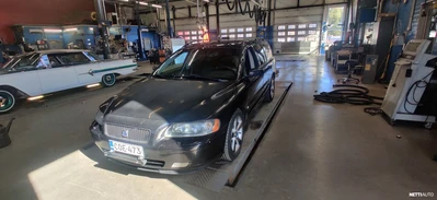 Volvo V70 D5 AWD 2006, photo 1/10