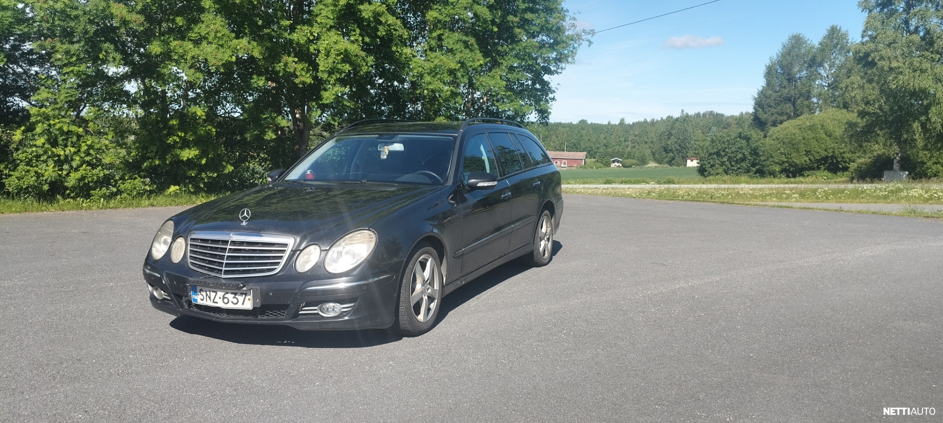 Mercedes-Benz E