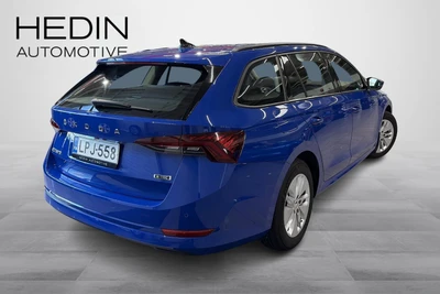 Skoda Octavia 2021, photo 3/10