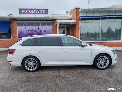 Skoda Superb 2016, photo 7/10