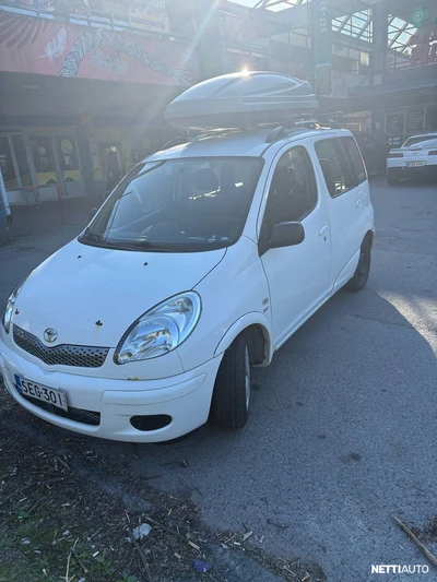 Toyota Yaris Verso 2004, kuva 4/8
