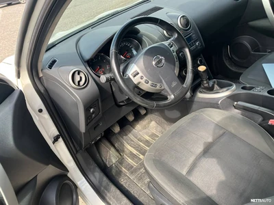 Nissan Qashqai 2011, photo 6/7