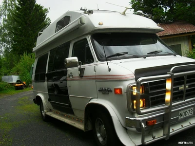 Chevrolet Chevy Van 1988, photo 3/17