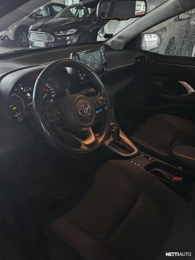Toyota Yaris 1,5 Hybrid Active 2020, kuva 5/7