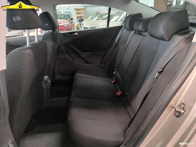 Volkswagen Passat 2007, photo 7/10