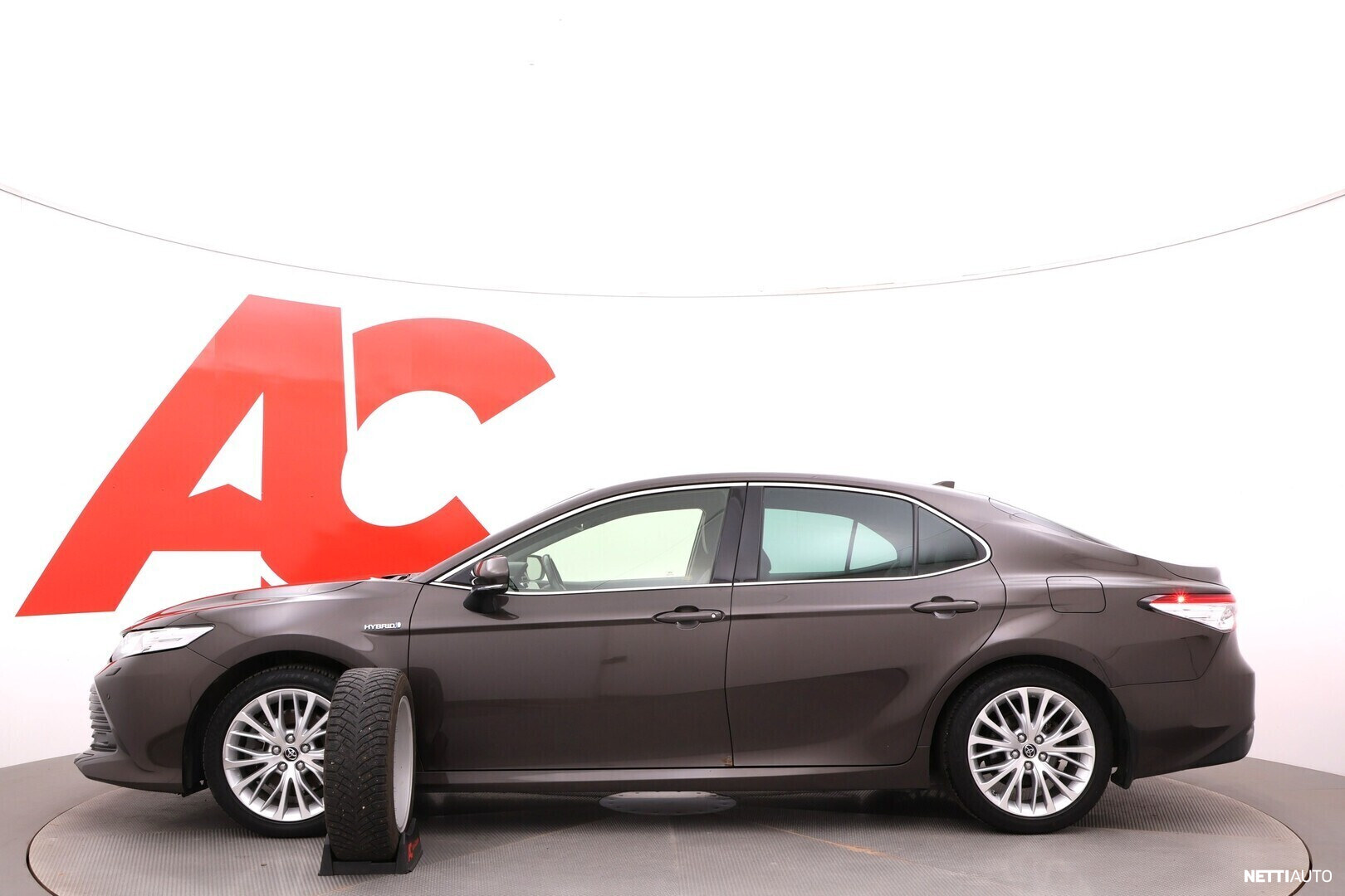 Toyota Camry 2019, kuva 2/31