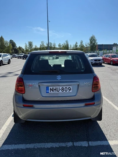 Suzuki SX4 2011, photo 5/8