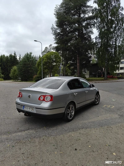 Volkswagen Passat 2006, photo 2/8