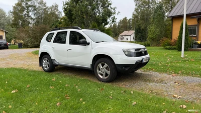 Dacia Duster 2011, kuva 3/14