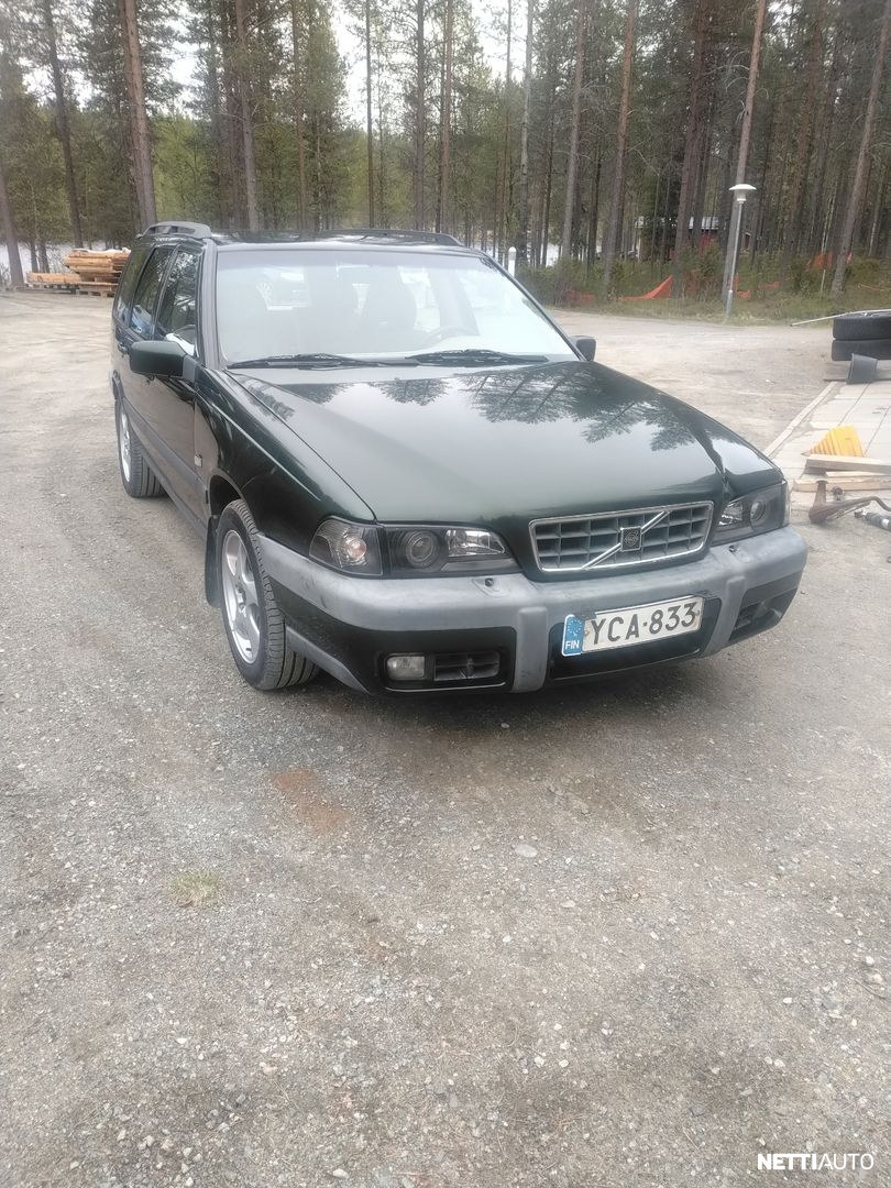 Volvo XC70