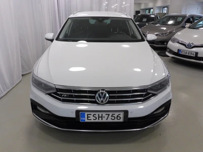 Volkswagen Passat 2020, photo 2/18