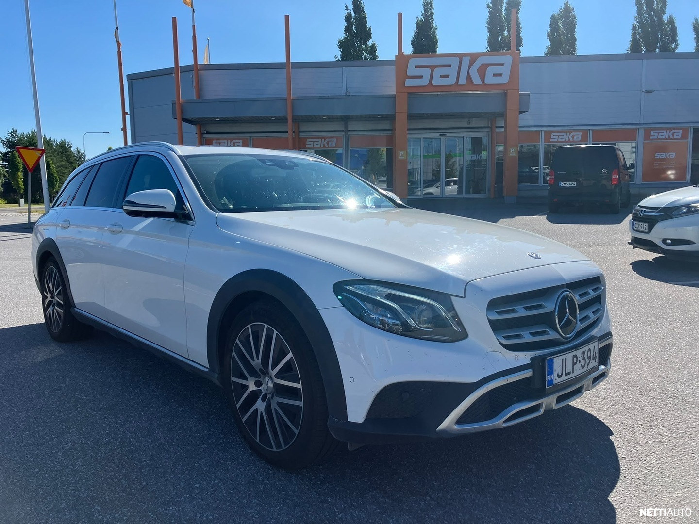 Mercedes-Benz E