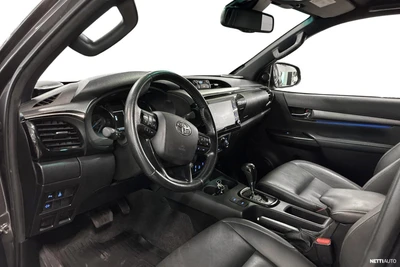 Toyota Hilux 2023, photo 7/33