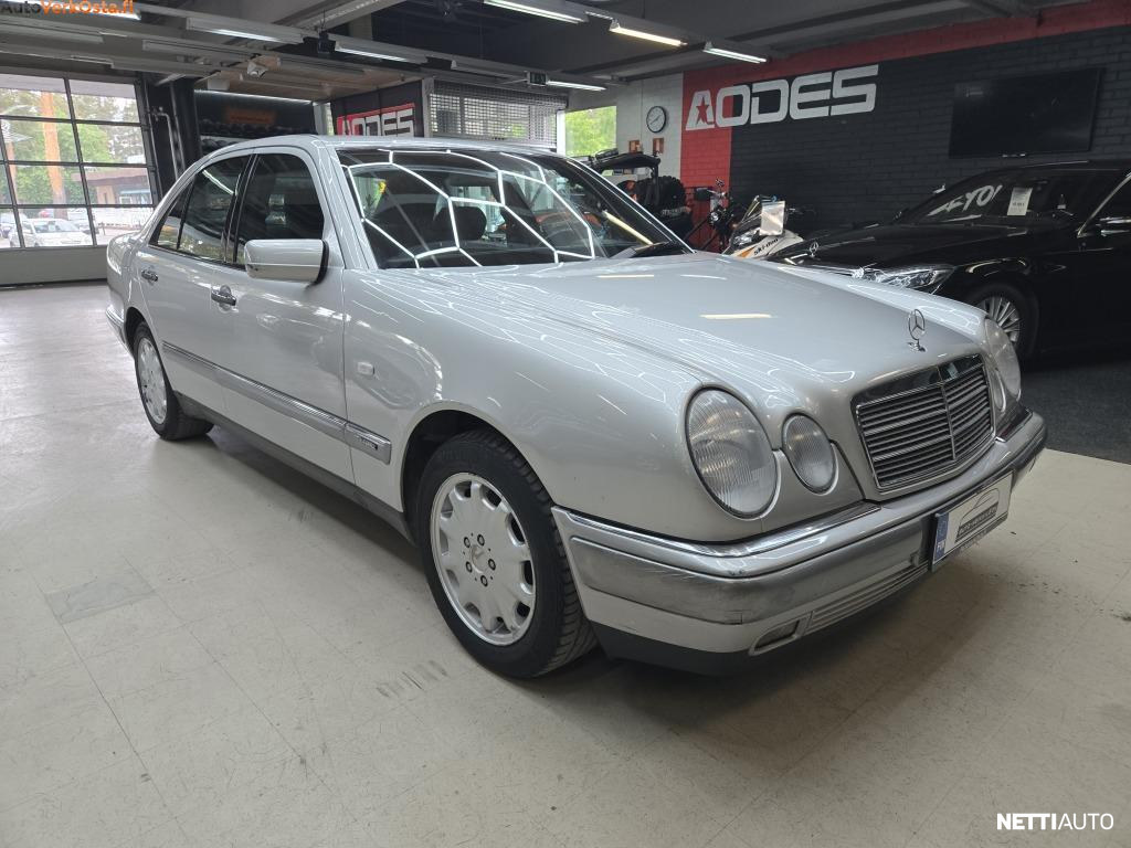 Mercedes-Benz E