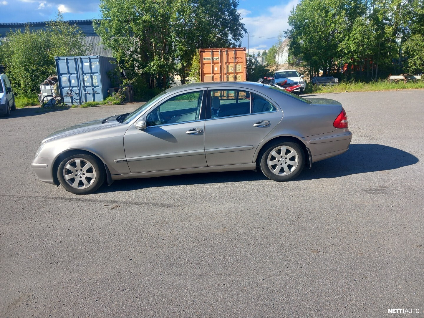 Mercedes-Benz E 220