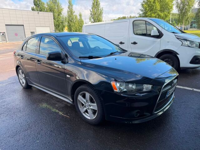 Mitsubishi Lancer