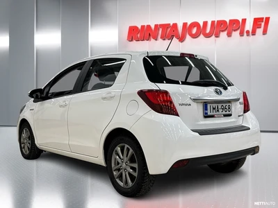 Toyota Yaris 1,5 Hybrid Active 5ov 2015, kuva 2/10