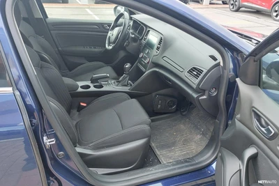 Renault Megane Sport Tourer TCe 130 Zen 2018, photo 6/9