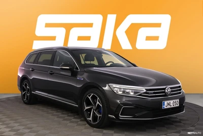 Volkswagen Passat 2021, photo 1/33