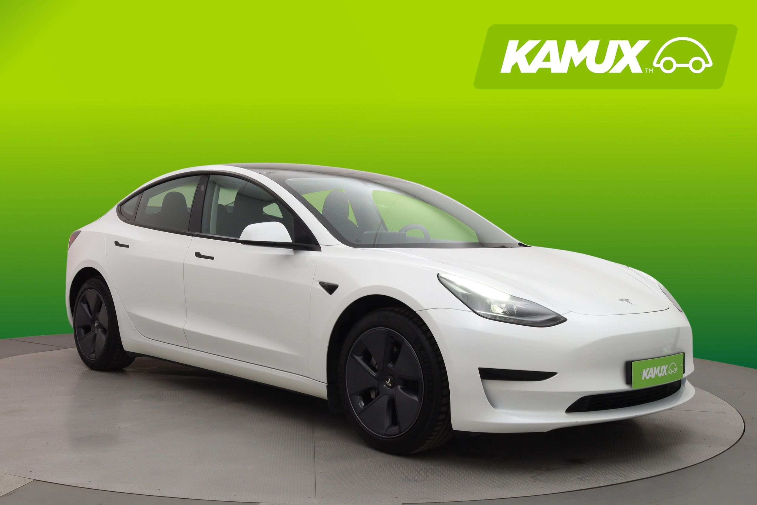Tesla Model 3 RWD