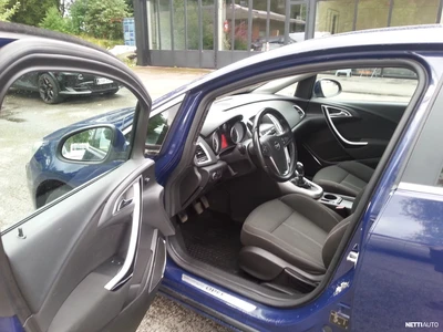 Opel Astra 2010, kuva 3/15