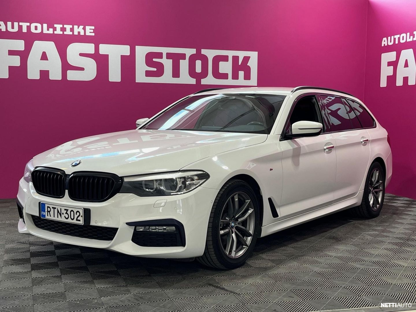 BMW 520