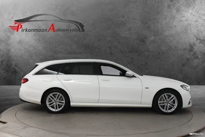 Mercedes-Benz E 300 de AMG EQ Power 2020, kuva 2/10