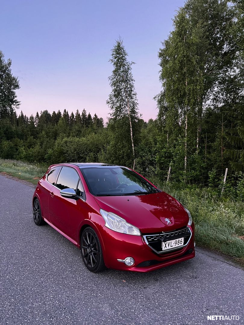 Peugeot 208