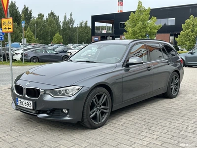 BMW 330 F31 Touring TwinPower Turbo 2014, photo 3/10