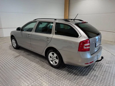 Skoda Octavia 2011, photo 3/9